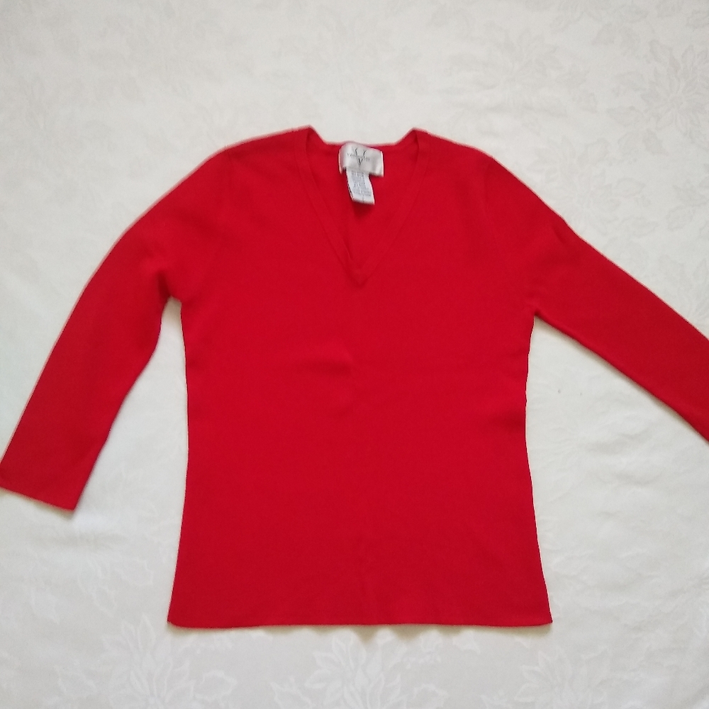 Versailles red v-neck blouse